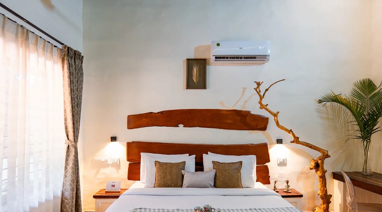 Twisted Tree | 1- Room Suite with Shared Pool & Restaurant