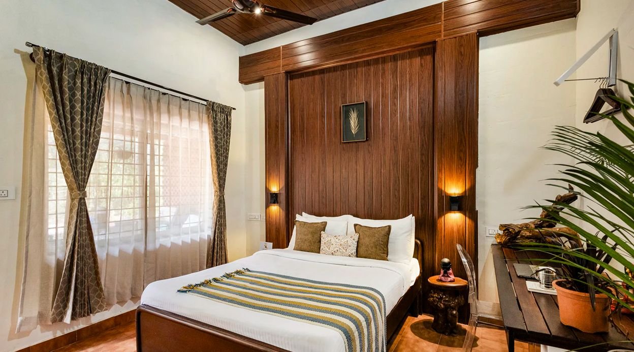 Twisted Tree | 1- Room Suite with Shared Pool & Restaurant