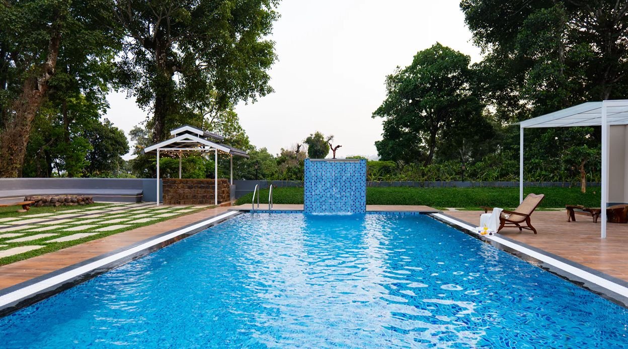 Twisted Tree | 1- Room Suite with Shared Pool & Restaurant