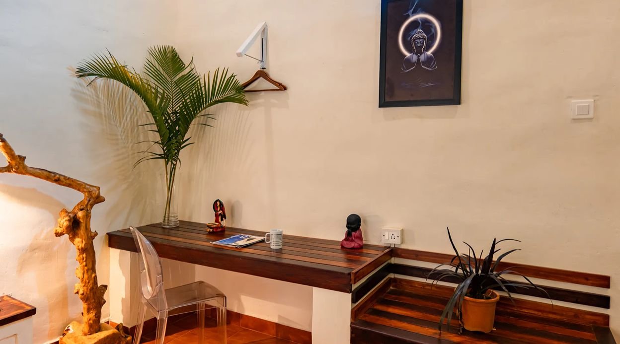 Twisted Tree | 1- Room Suite with Shared Pool & Restaurant