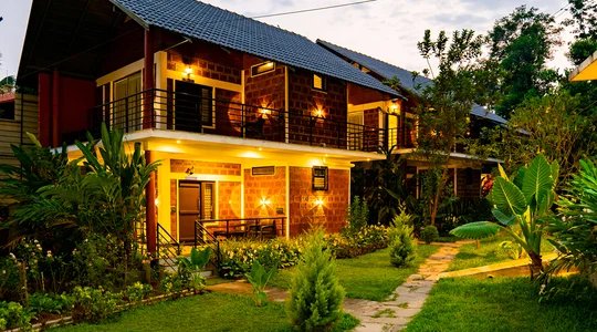 Avocado Cottages Premium Suite | Pet-friendly Stay With Private Patio & Common Garden