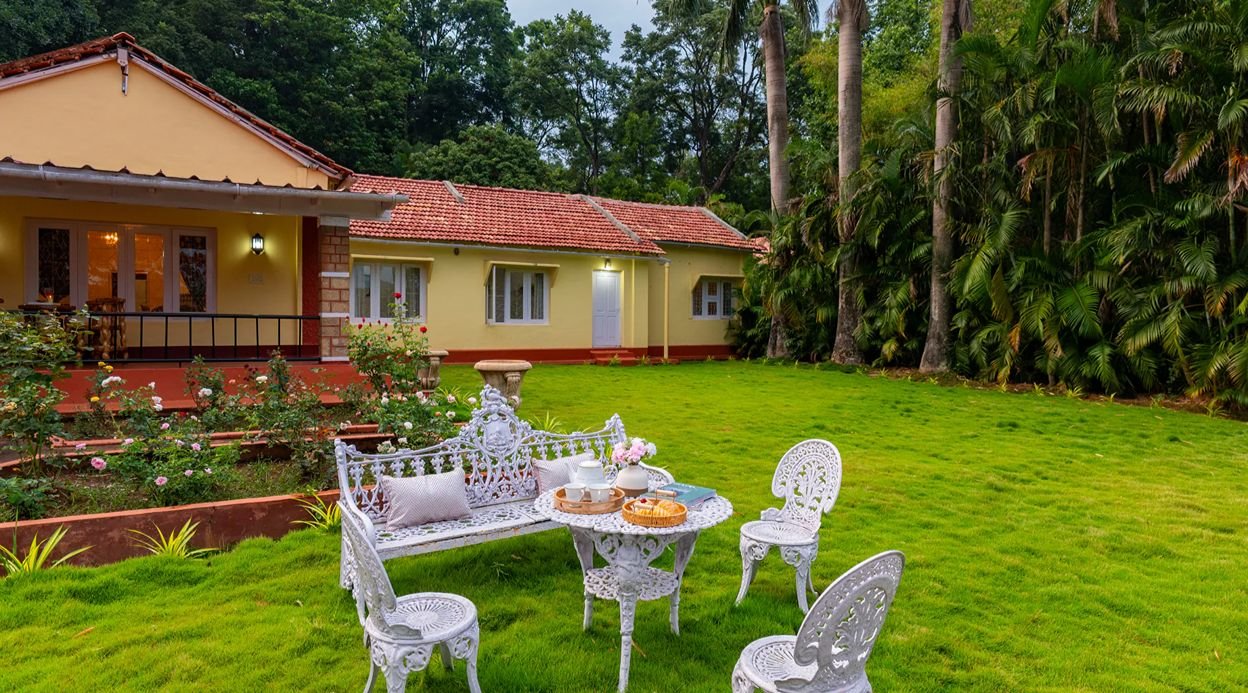 Blue Mountains | 3-BHK Pet-Friendly Retreat Amid Coffee Plantations with Verandah Sit-Out