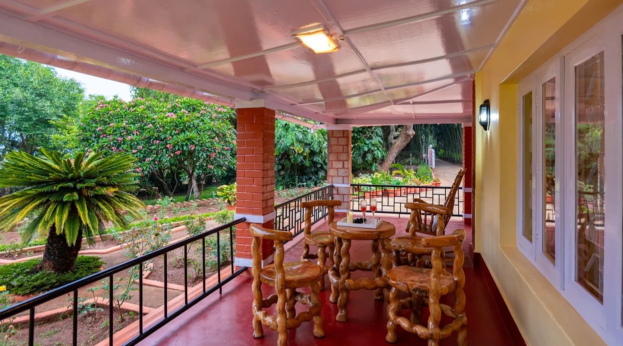 Blue Mountains | 3-BHK Pet-Friendly Retreat Amid Coffee Plantations with Verandah Sit-Out