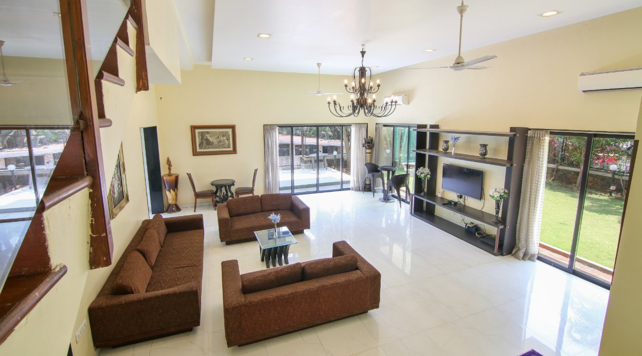 Makani Villa | 5-BHK With Pvt Pool | In Lonavala