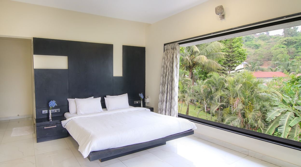 Makani Villa | 5-BHK With Pvt Pool | In Lonavala