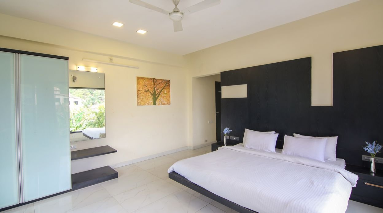 Makani Villa | 5-BHK With Pvt Pool | In Lonavala
