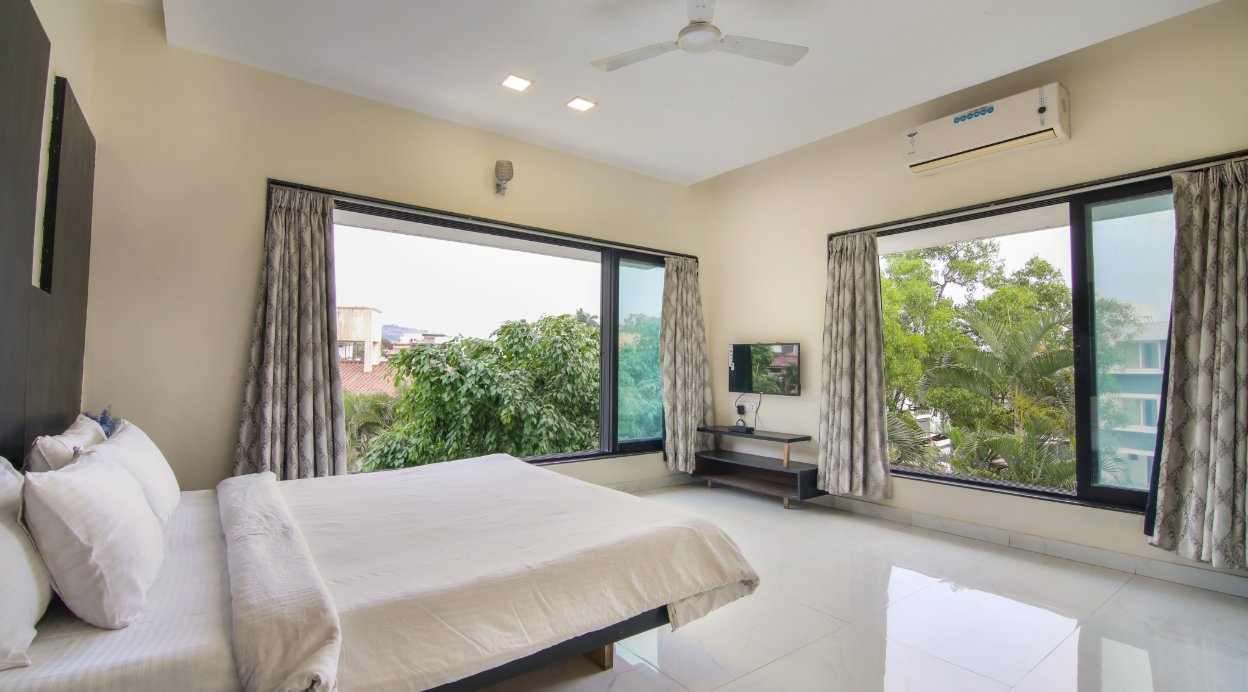 Makani Villa | 5-BHK With Pvt Pool | In Lonavala