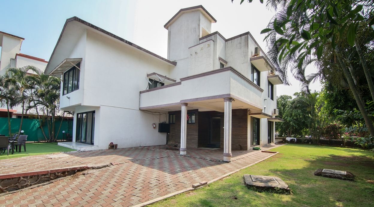 Makani Villa | 5-BHK With Pvt Pool | In Lonavala