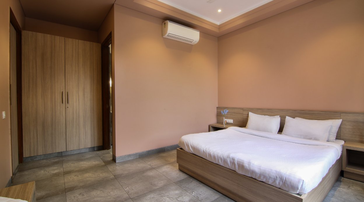 Grey Stone Villa | 4-BHK Villa | With Pvt Pool In Lonavala