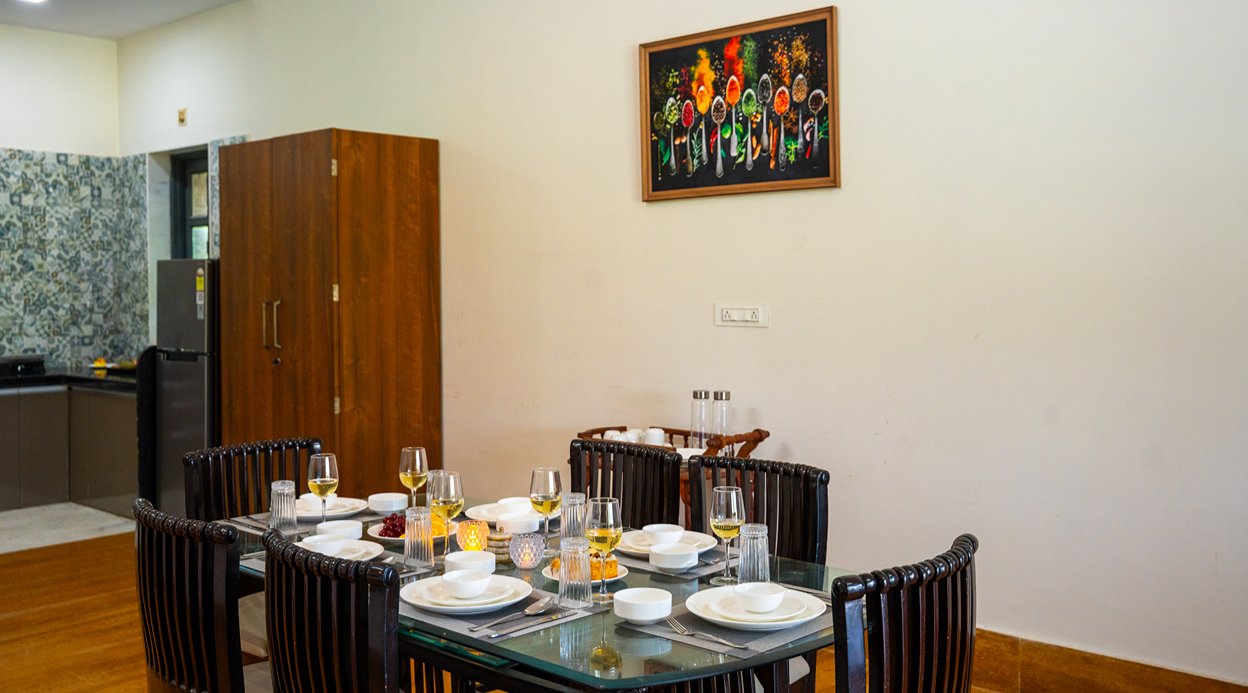 Raas Stays | 4-BHK Retreat With Private Pool, Gardens, Lounge Cum Bar & Scenic Aravali Views