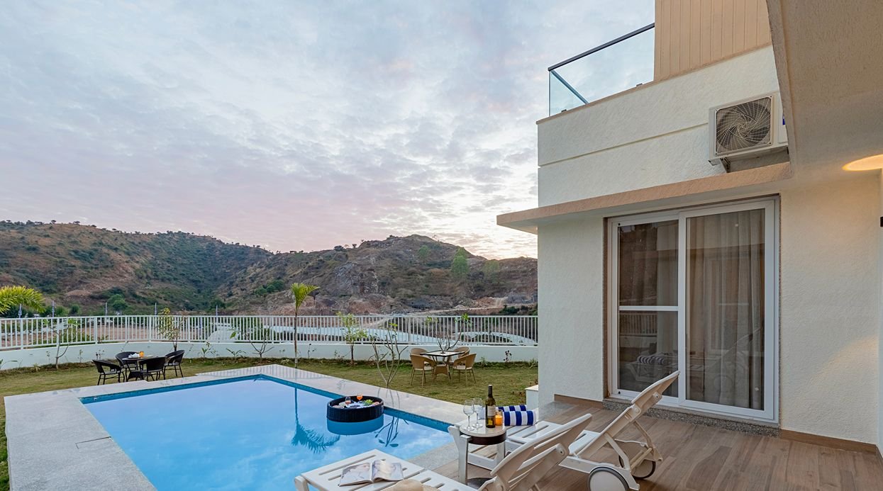 Elite Sereno | Luxe 4-BHK Villa With Pvt Pool & Garden
