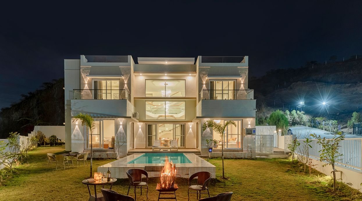 Elite Sereno | Luxe 4-BHK Villa With Pvt Pool & Garden