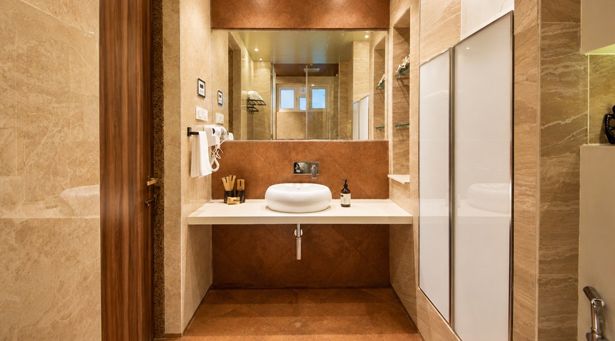 Eulophia Paradise | Luxurious 3 BHK Retreat with Private Pool, Jacuzzi Bedroom, Glass Canopy Terrace & Garden