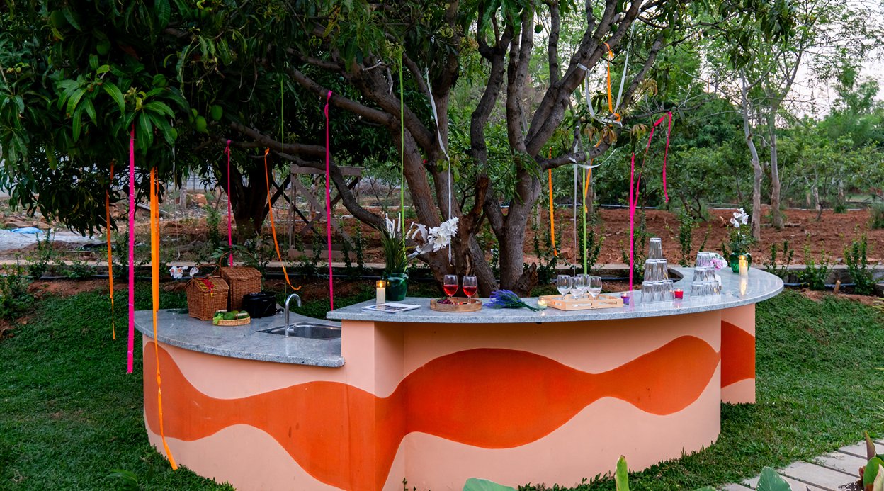 Tanira Farms Moonrise | Contemporary Pet- friendly Igloo Cottage with Pool, Bar and Garden