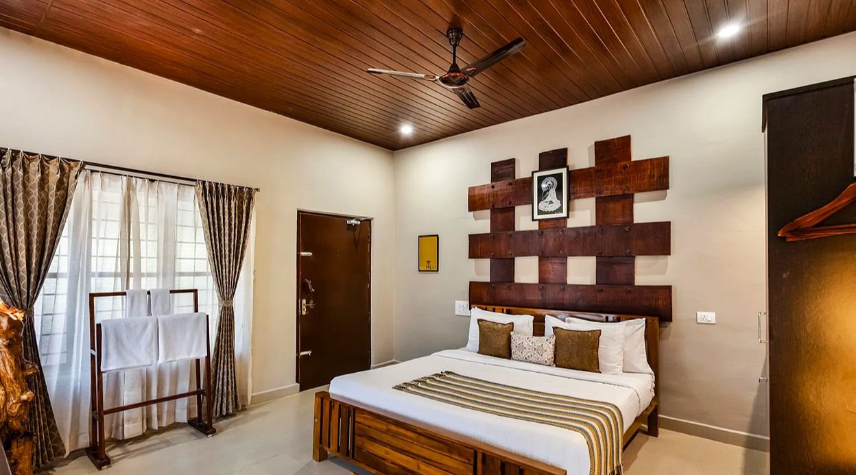 Twisted Tree Another | 1-Premium Room With Private Sit Out & Shared Pool
